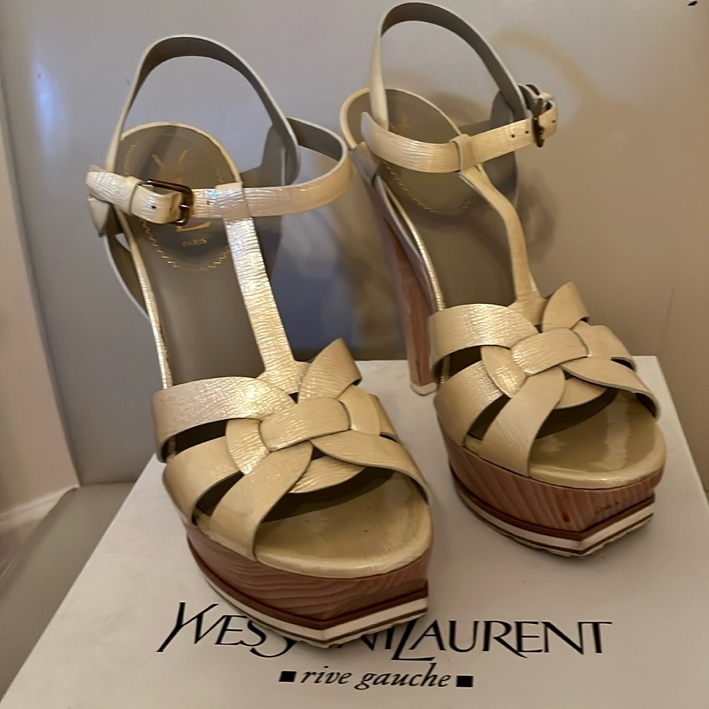 Yves Saint Laurent Rive Gauche Tribute Sandal Patent high heel platform size 40